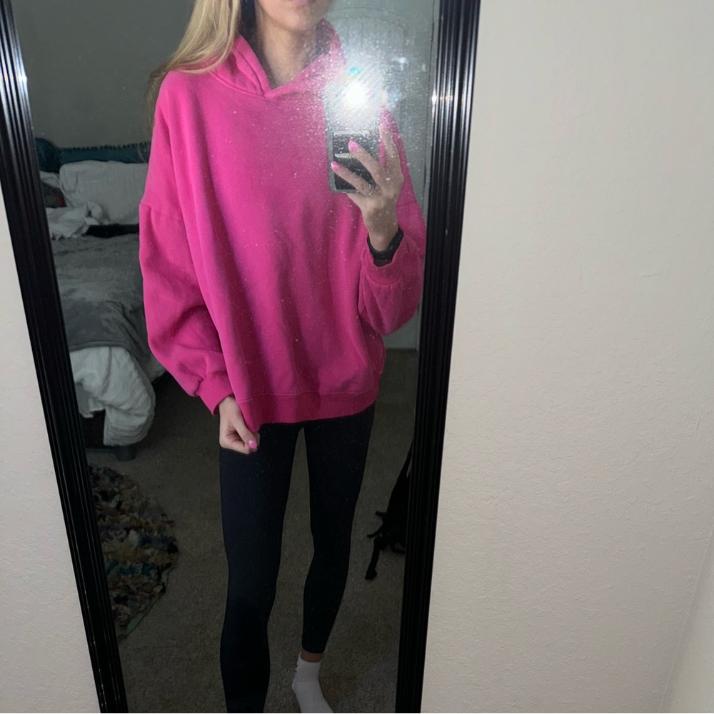 ✨HOT PINK OVERSIZED HOODIE✨